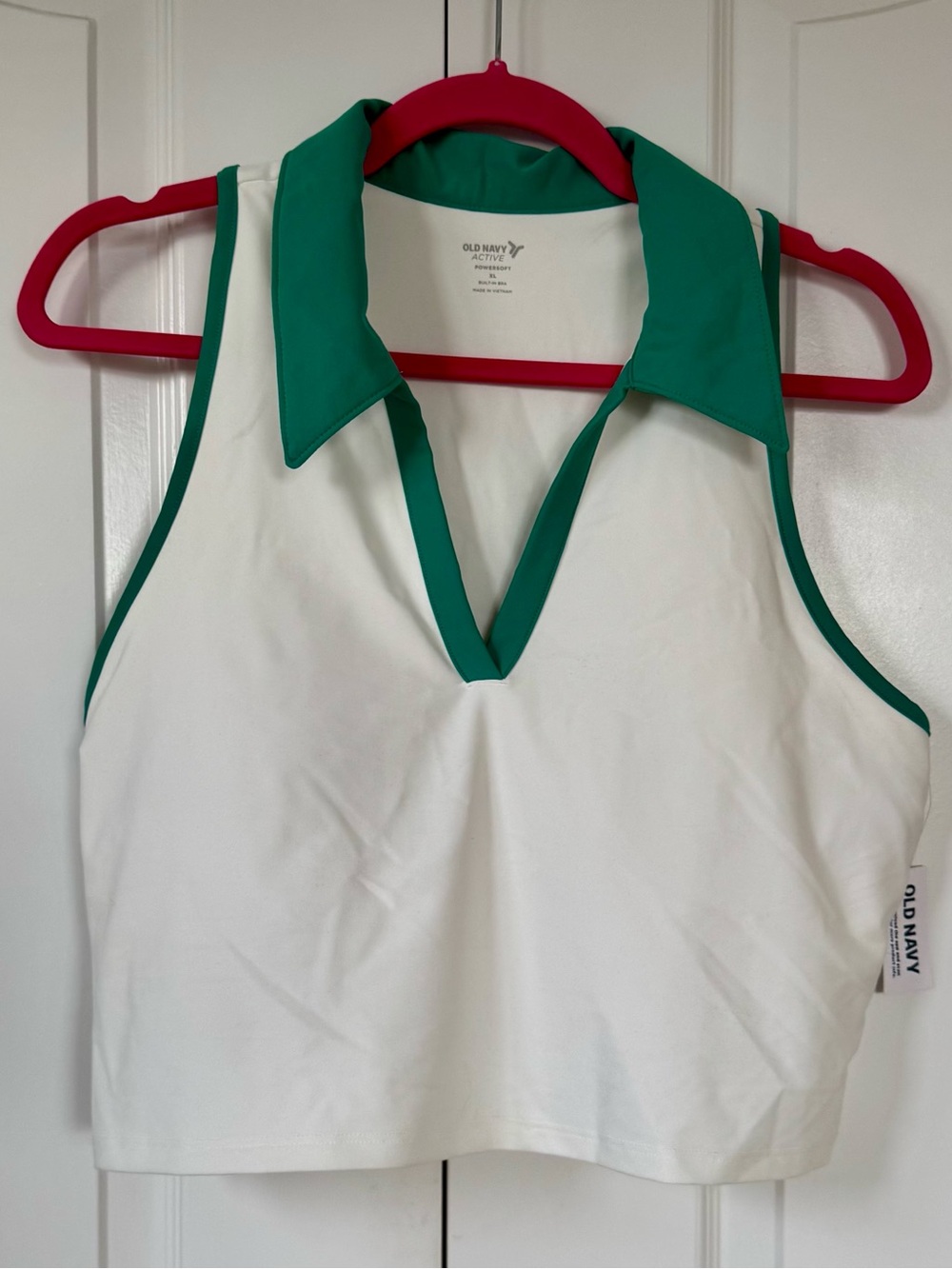 NWT Old Navy Active White Tank with Green Collar Trim, XL